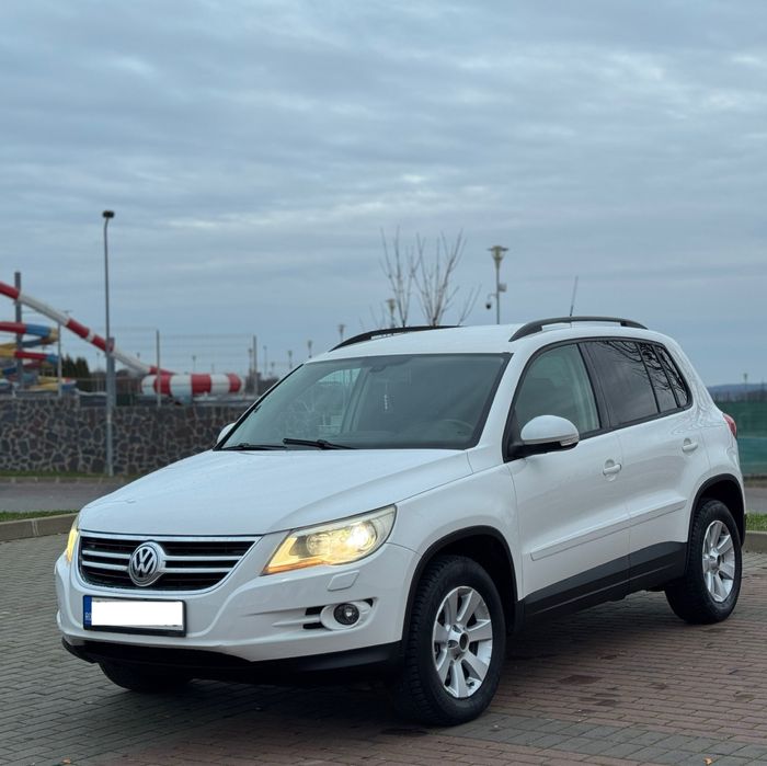 Volkswagen tiguan 2.0d /4x4 /Alb /Manual