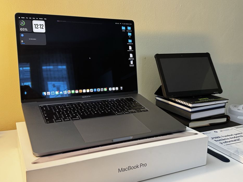Macbook Pro 16 inch | 1Tb SSD | i9 | 16Gb RAM |