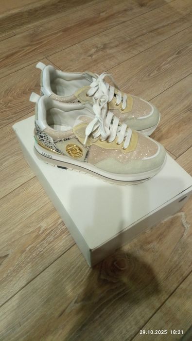 Оригинални сникърси Liu Jo