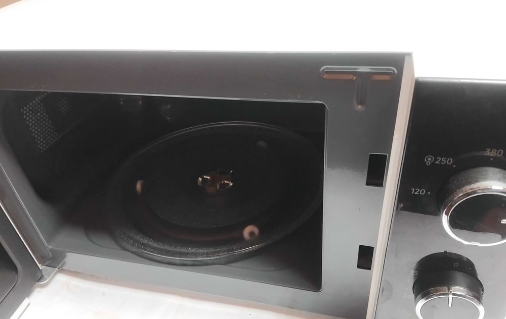 Микровълнова печка SAMSUNG