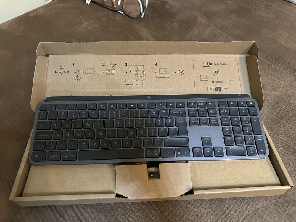 Logitexh MX Keys клавиатура