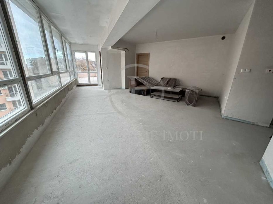 Продава се Тристаен апартамент в Пловдив, Кючук Париж - 80 кв.м за 1188 €/кв.м - Снимка #2