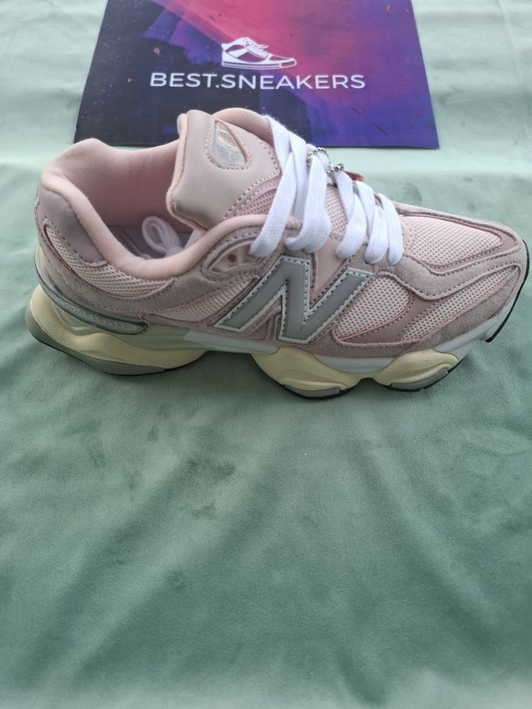 New Balance 9060. Mărimi 37, 38. 22, 5 -23,5 cm