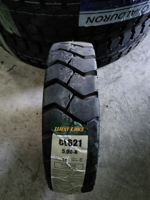 Шина размер 5.00-8