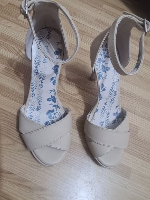 Sandale piele naturală bej 34-35