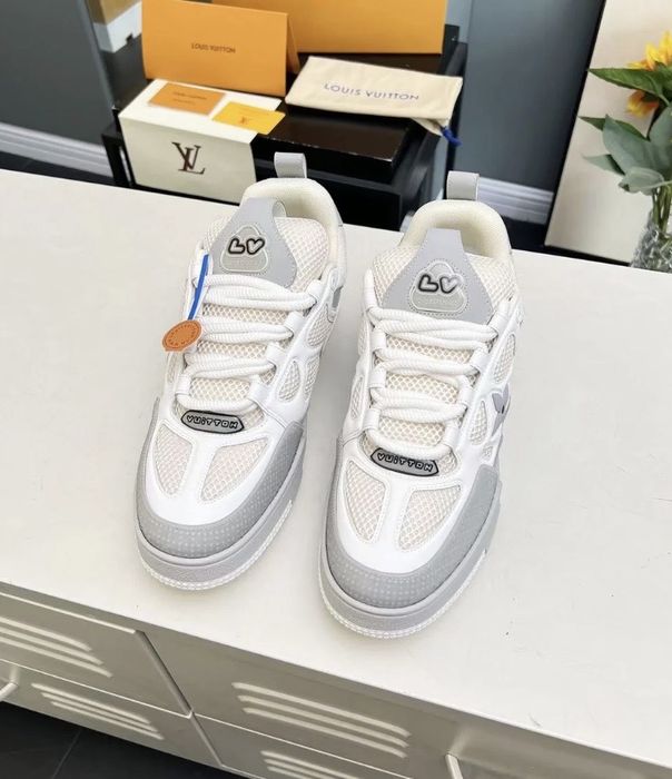 Louis Vuitton Skate Gray