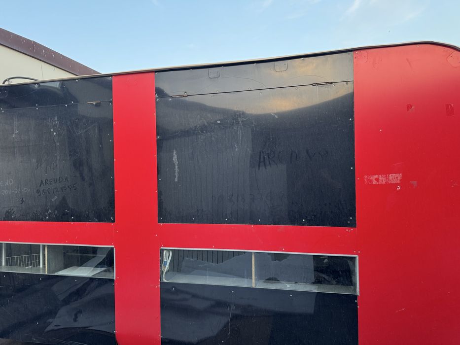 Food track razmeri 5x2 holati orta srocno sotiladi 1600$