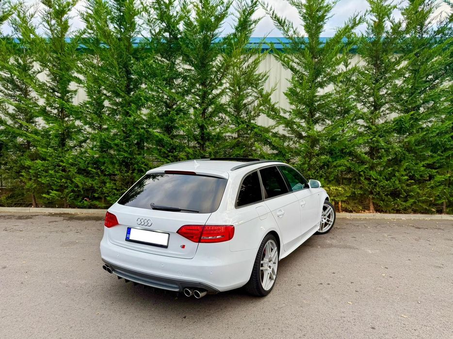 Vând Audi A4 2.0 TDI/3xS-line/Navi/Full Led/Panoramic/156.290km