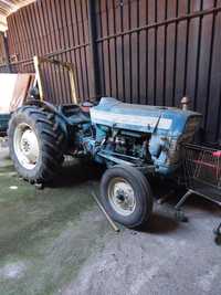 Vand tractor  FORD 3000