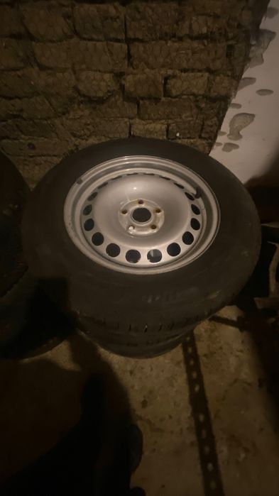 Jante cu Cauciucuri 215/65R16