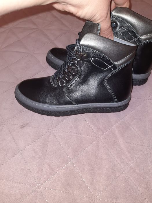 Ghete Marelbo noi din piele, marimea 30