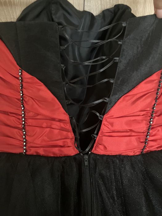 Бална рокля