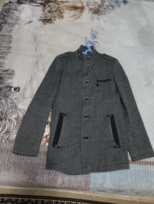 Продаются привозные в отличном состоянии вещи