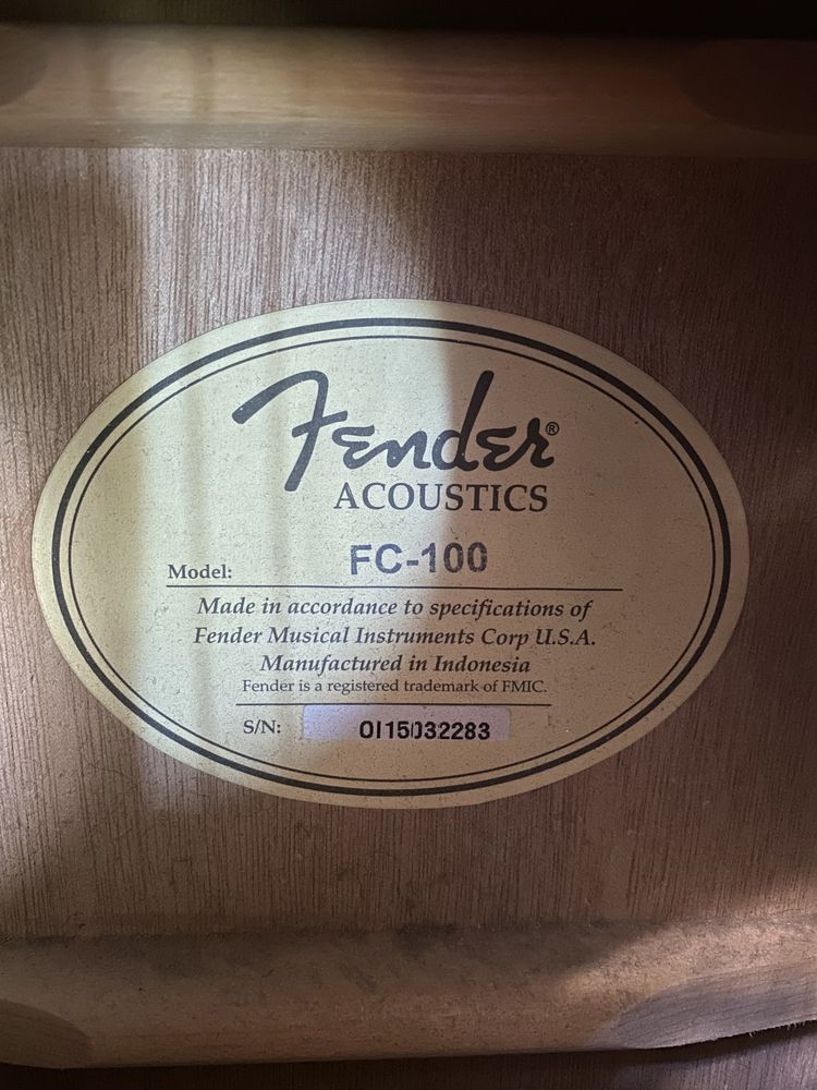 Классическая гитара Fender FC-100