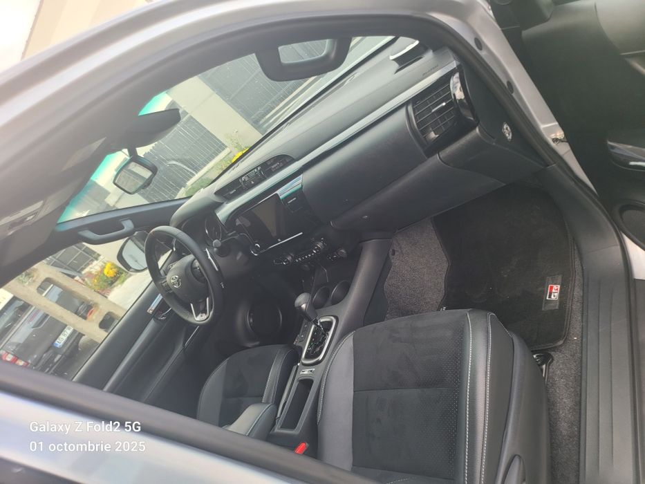 Toyota Hilux GR Sport 2 an 2025 disponibila imediat preluare leasing