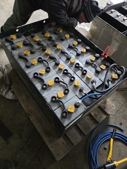 Regenerare / desulfatare acumulatori de tractiune