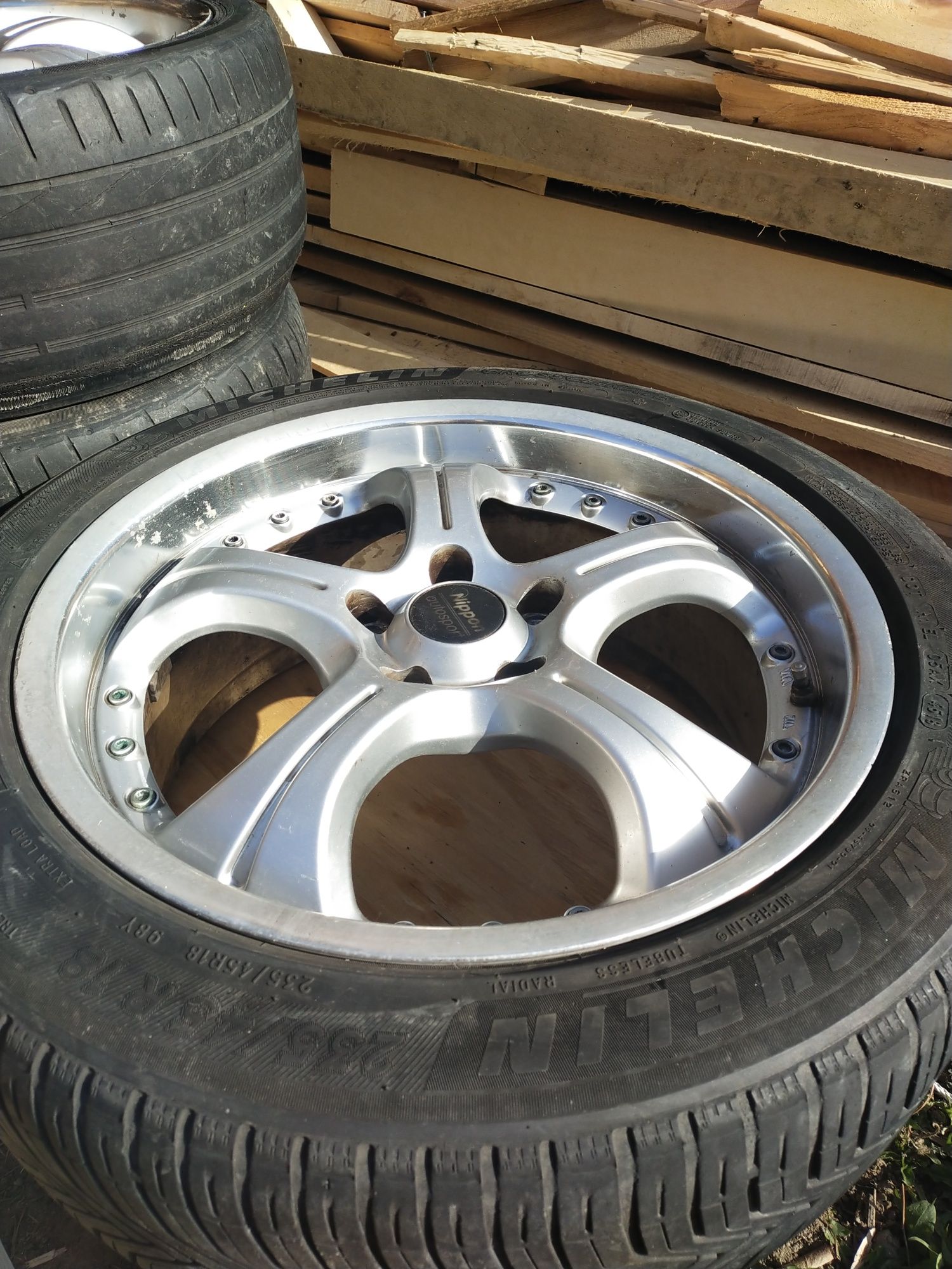 Jante  235/45R18