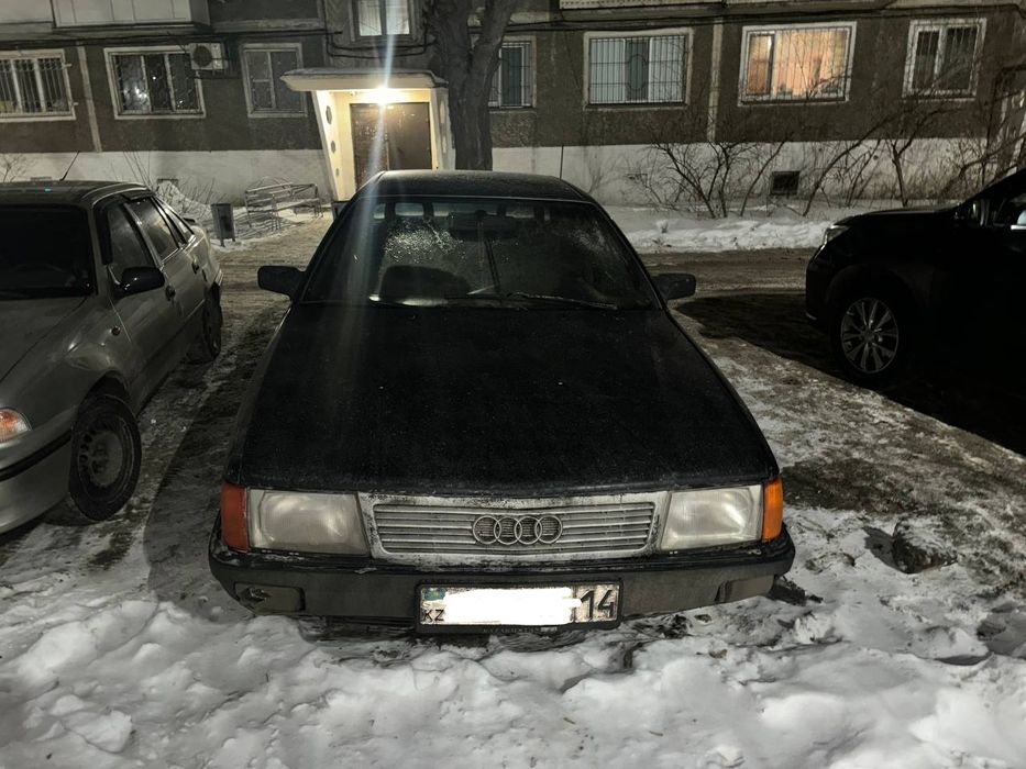 Продам машину Ауди 100 с3 в среднем состоянии требует ремонта коробки