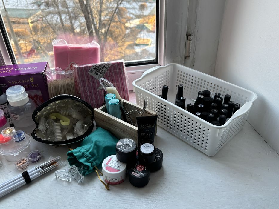 Манекюрный набор За нармальную цену. Все в новым состояние