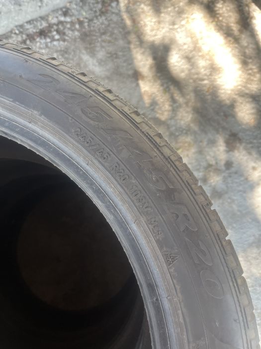 Зимни гуми 245/45/20