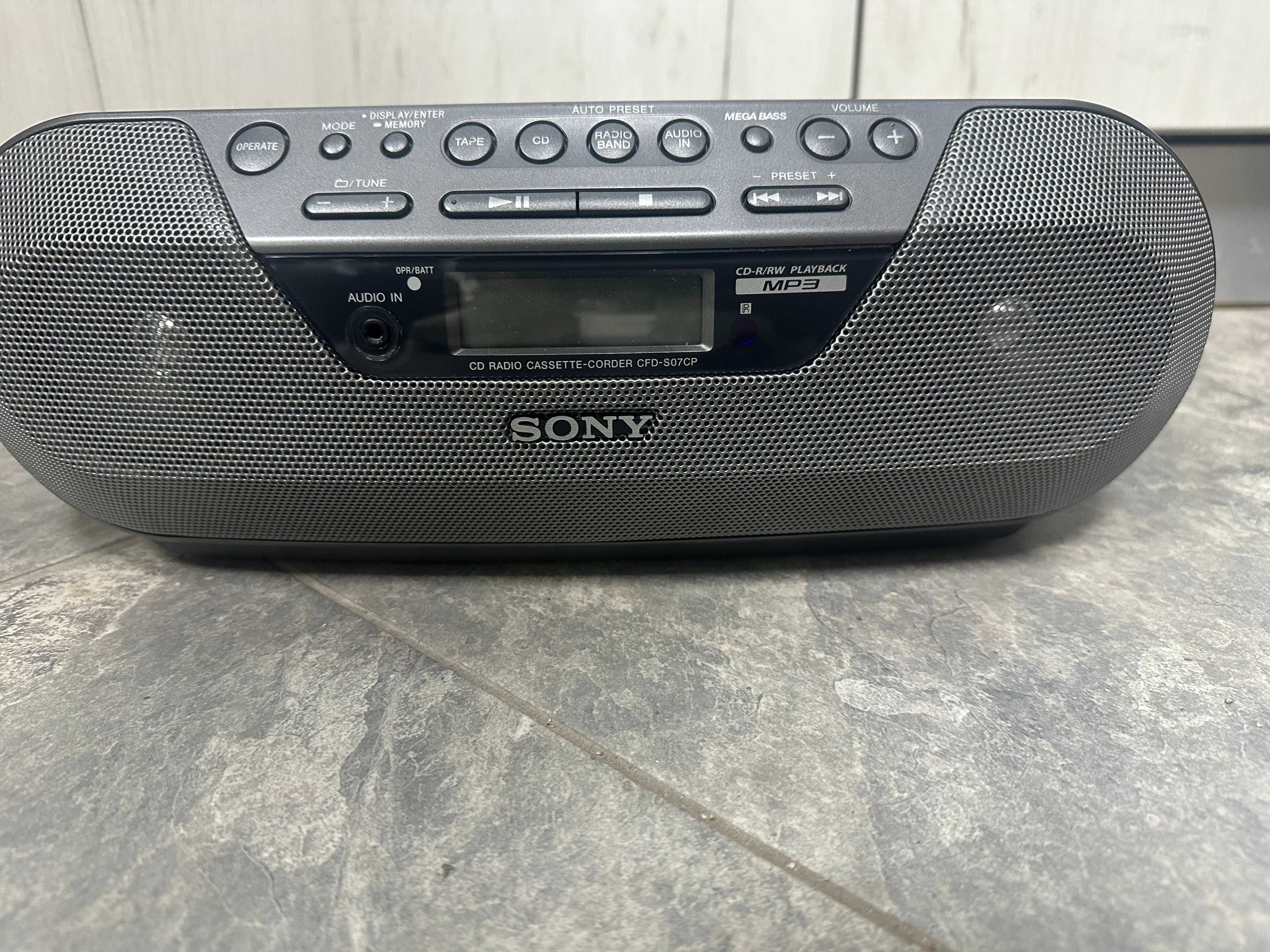 Радиокасетофон SONY CFD-S07CP