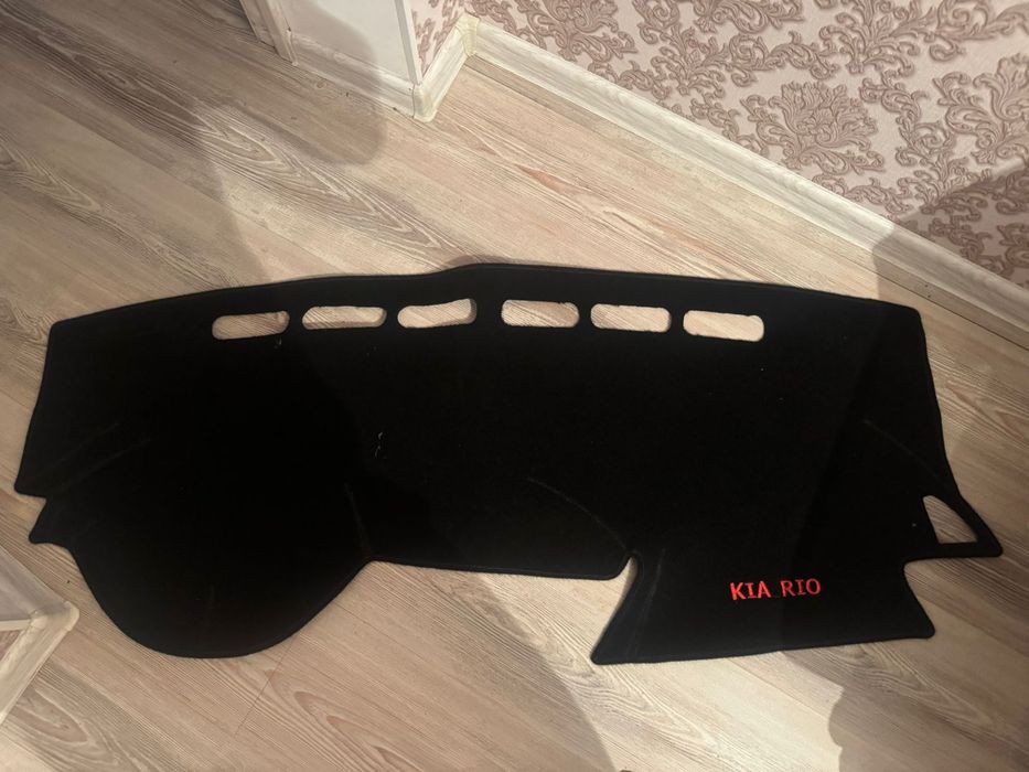 Продам накидку на панель Киа Рио