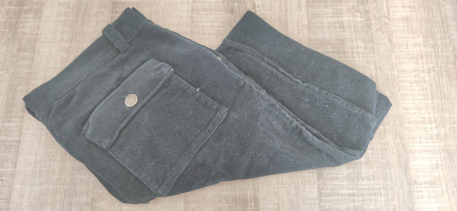 Pantaloni din catifea S/36