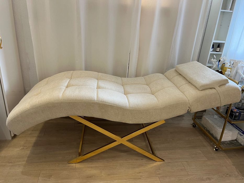 Козметична кушетка