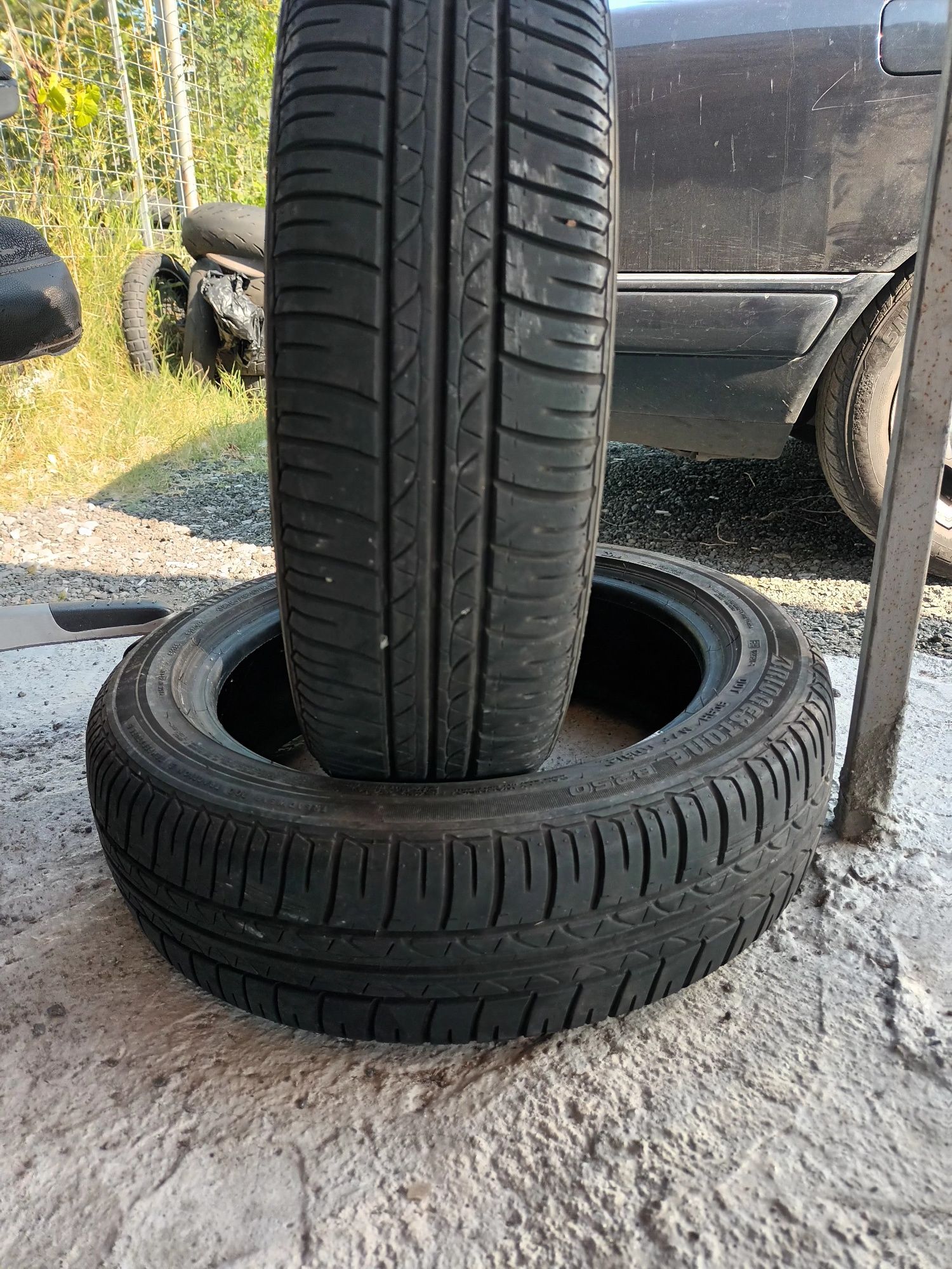 Продавам 4 бр летни гуми 175 55 R 15 BRIDGESTONE  155 60 R 15 BRIDGEST