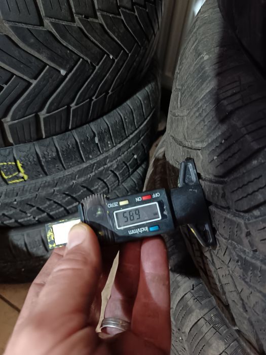 Anvelope MS iarna 195 65 15 continental 2018. 6.5mm