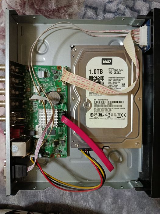 Продается DVR 8 канальный. MAX - XVR 5008.