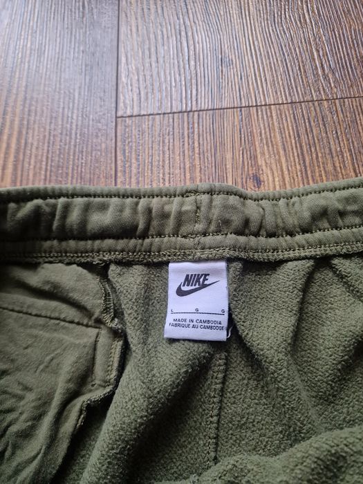 Страхотно мъжко спортно долнище NIKE размер L