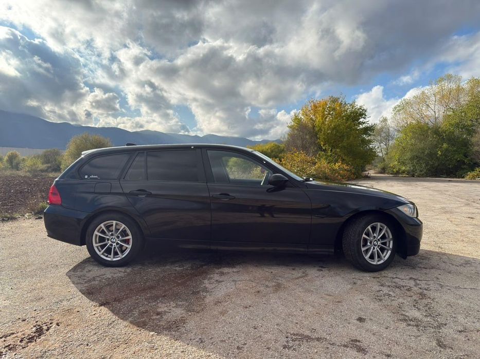 Продавам BMW e91 320d