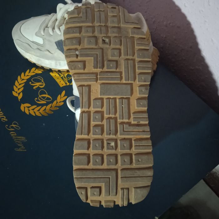 Мужские кроссовки.