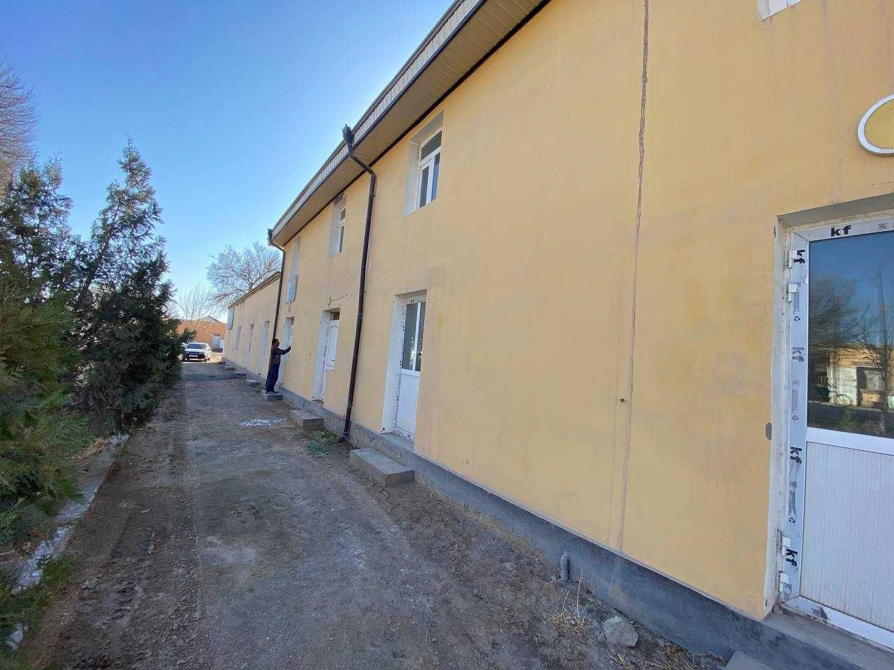Maxalla guzari binosi bo`lib-bo`lib to`lash sharti asosida sotilmoqda