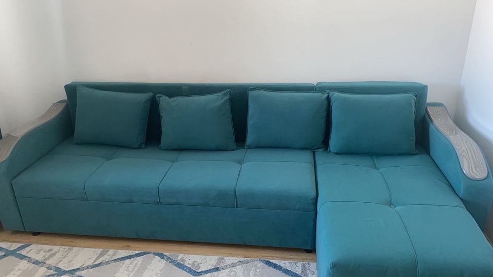 Продам диван угол 80000