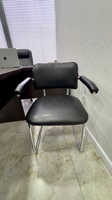 Директорский комплект мебели