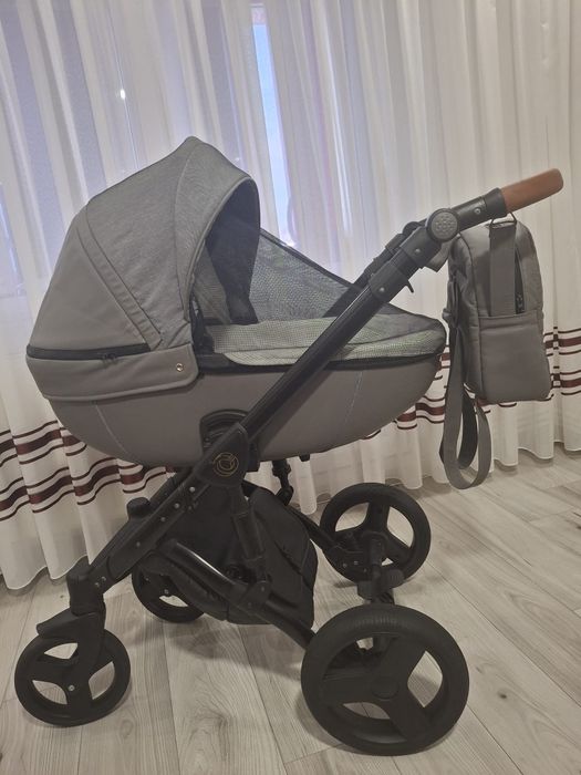 Vând cărucior Krausman 3 în 1 Nexxo Grey