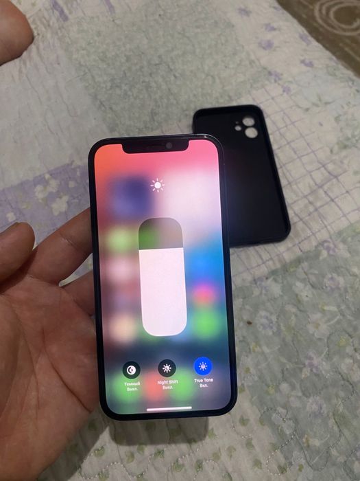 Айфон 12 128гб идеал