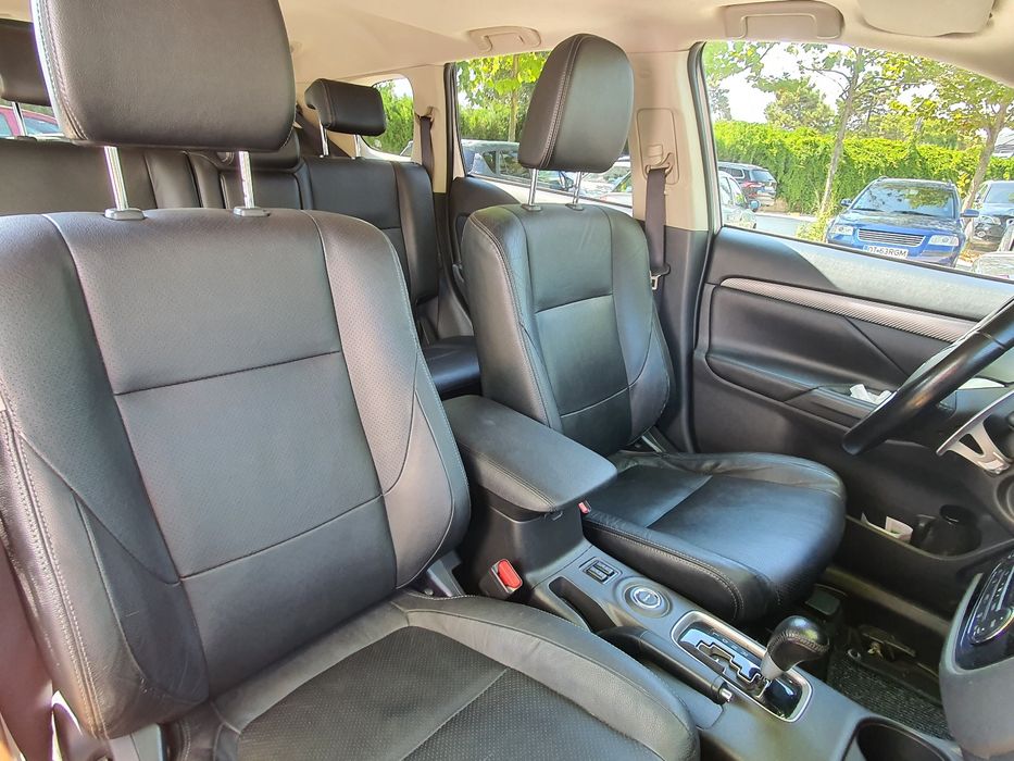 Mitsubishi Outlander 2.2 /Automata/7 locuri/4WD