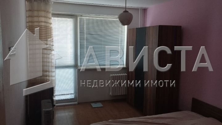 3-стаен в София-Лагера площ 84 цена 1000