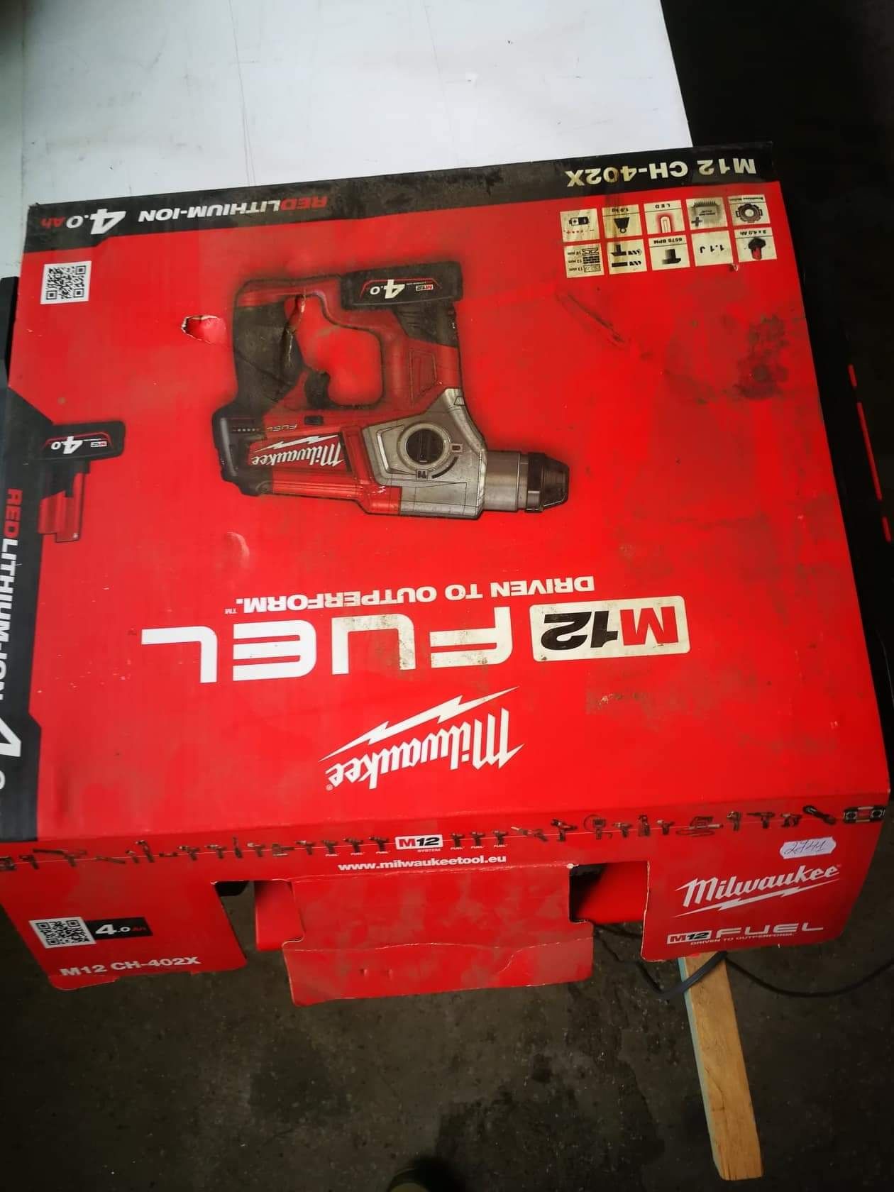 Перфоратор MILWAUKEE M12 CH-0