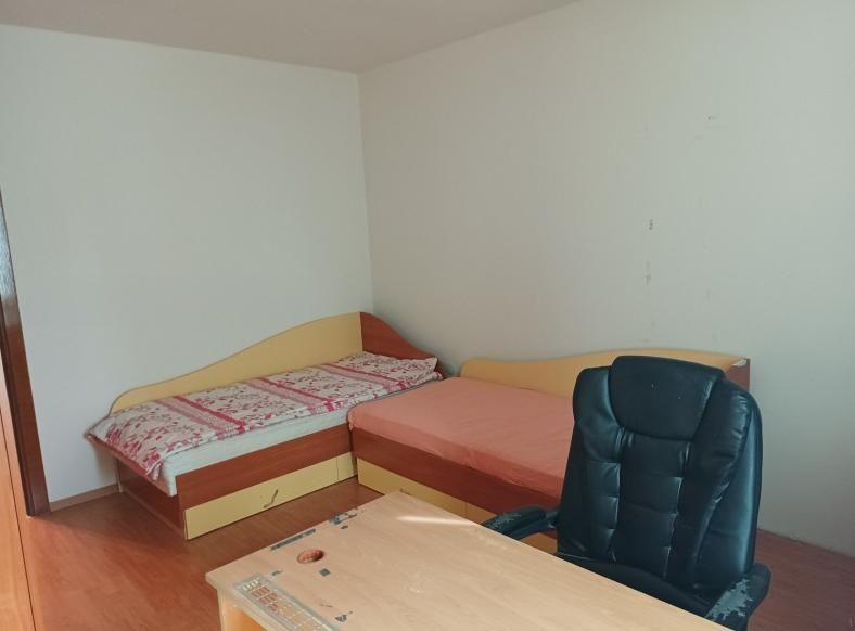 Дава се под наем Тристаен апартамент в Пловдив, Център - 100 кв.м за 1100 € - Снимка #6