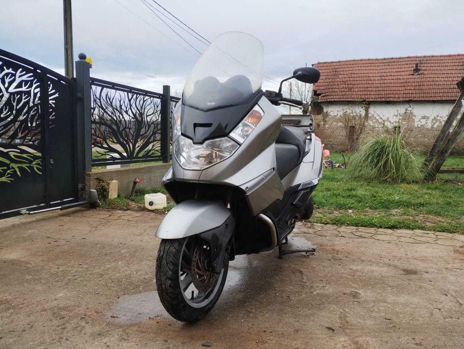 Vând scooter APRILIA ATLANTIC 500