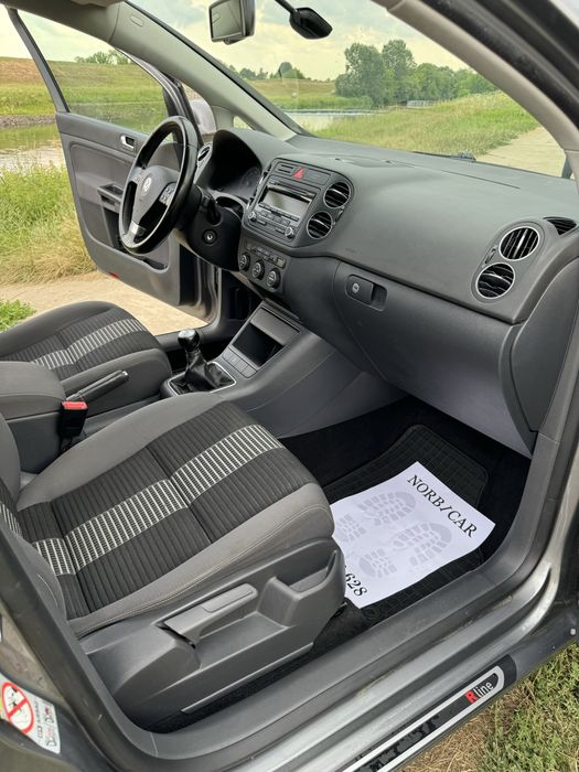 Golf Plus 1.4 TSI R-Line – FULL EXTRA – 122 CP