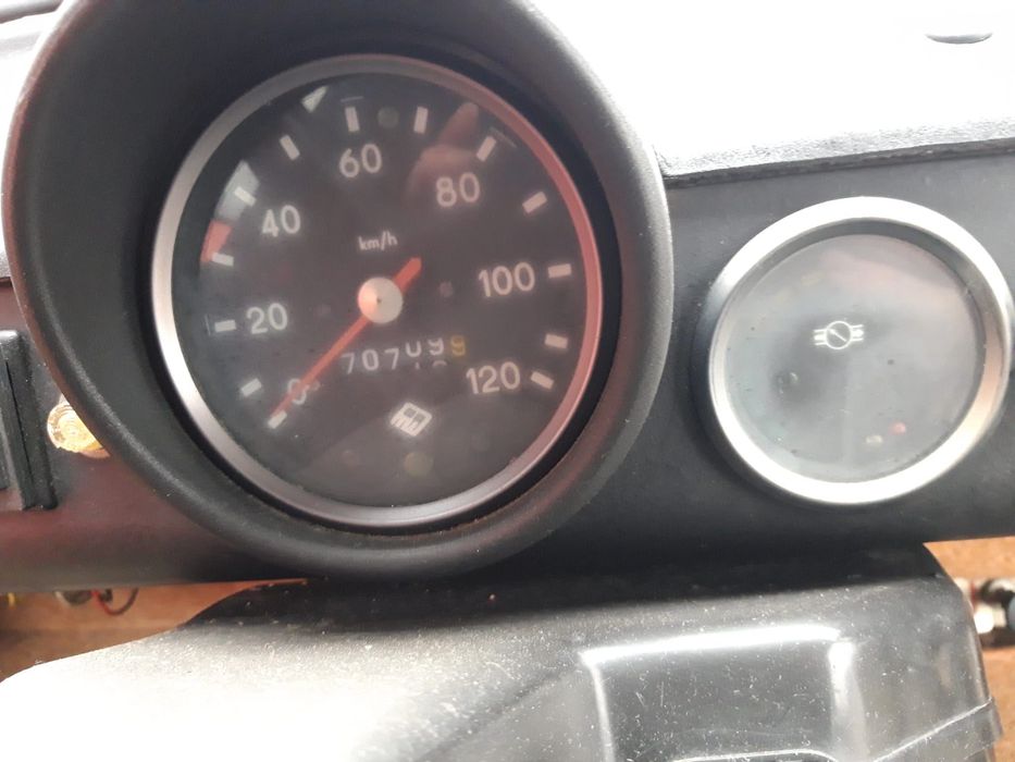 Vand Trabant Hycomat 601 an fabricatie 1986. 2000 euro. ITP facut