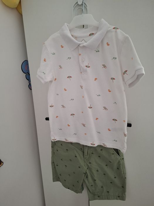Set tricou polo și pantaloni