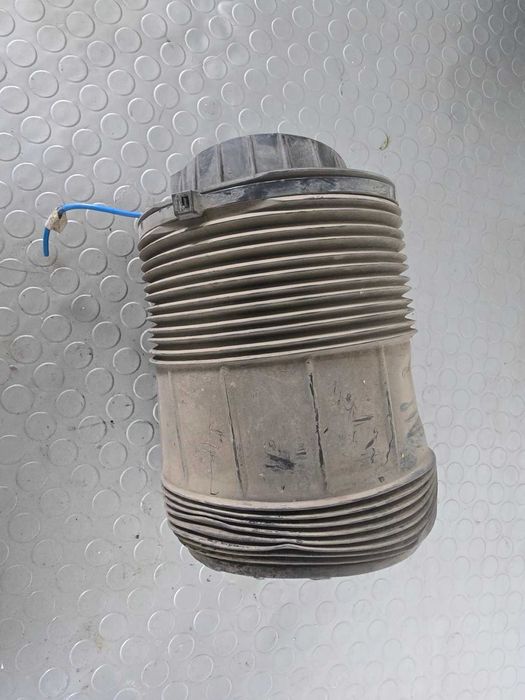 Задна лява възглавница Audi Q8 4M