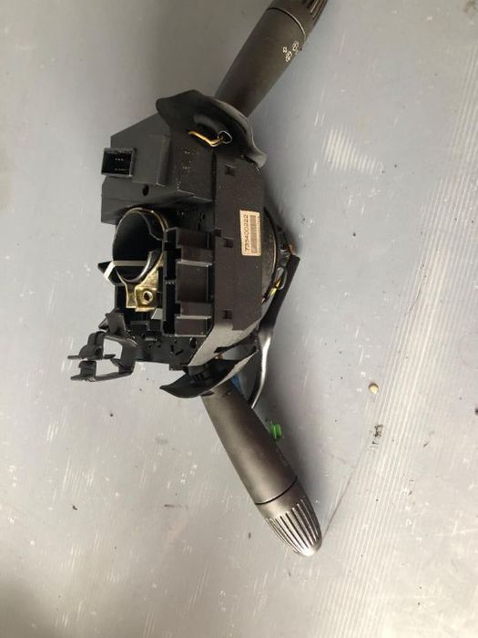 bloc lumini cu comutator maneta semnalizare fiat punto 2005