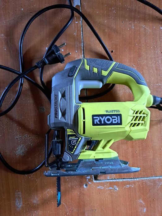 Pendular Ryobi RJS750